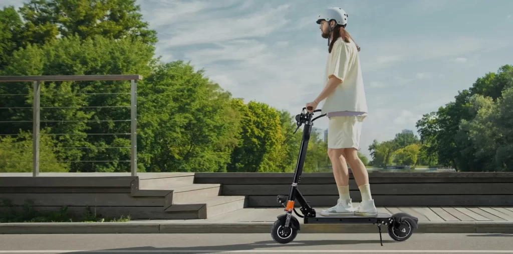 ChineBike focus on developping and producing electric bikes and electric scooters.These ebike and escooters are powered by lithium batteries.